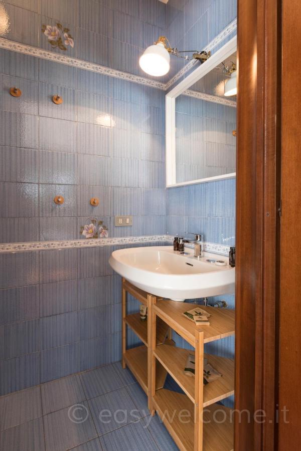 Easywelcome - Casa Saronni เบลลาโจ ภายนอก รูปภาพ